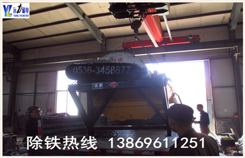 2.华体会手机网页版-华体会(中国)
专业生产各种设备 干式磁选机,湿式磁选机,赤铁矿磁选机,褐铁矿磁选机,镜铁矿磁选机,锰矿磁选机等.拥有精良的加工设备,雄厚的科研力量,先进的工艺编排和现代化的管理,是磁选机设备定点生产企业.我们为客户提供优质的售前技术服务,认真介绍各种设备的技术特点.要求及用途,为客户提供详尽的设备配置和合理的报价,在保证质量的前提下尽量降低客户的投资成本.我厂有各类小型磁选机试验设备,可为用户免费做选矿试验.